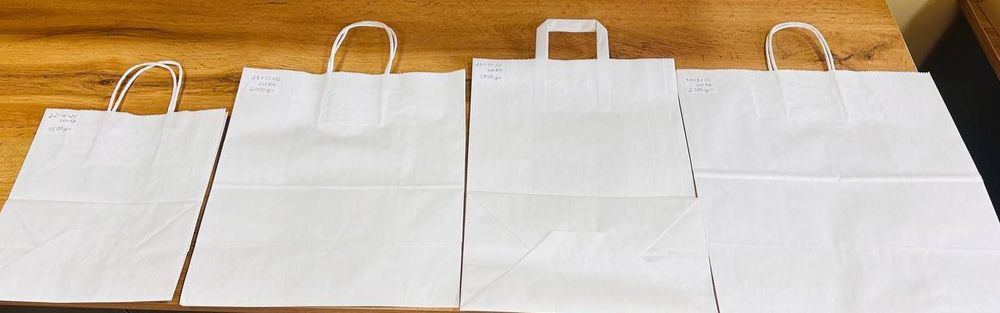 КРАФТ и Белий .ПАКЕТ с ручками — в двух стилях: крафт и белый.
П