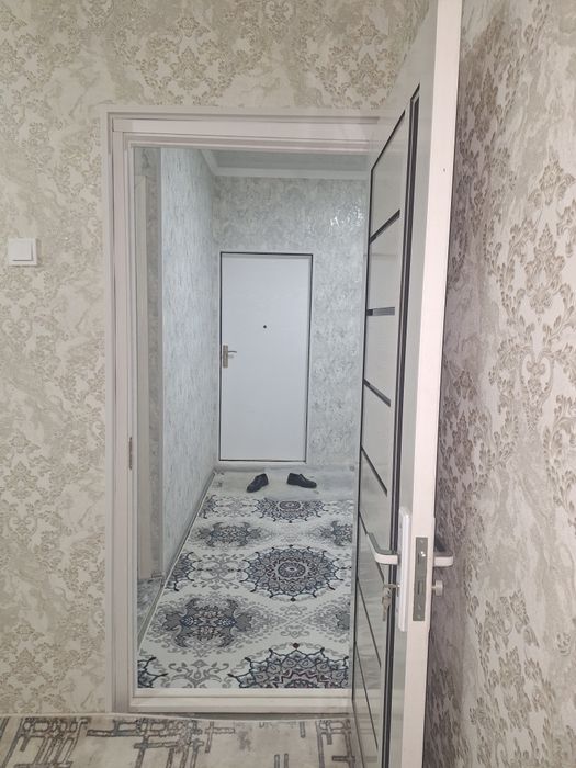 Квартира срочно сотилади 5мик 1эт 3хон