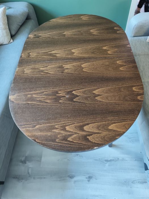 Продавам кухненска маса