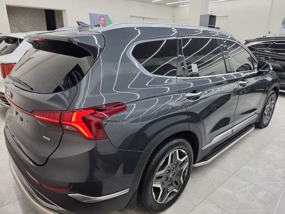 Santa Fe 2022 yil 7 kishilik sotiladi