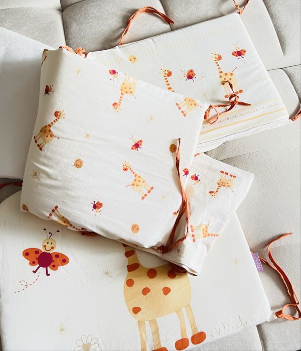 Детская кроватка с матрасом