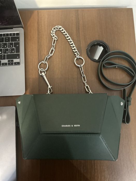 Сумка зеленая Charles & Keith