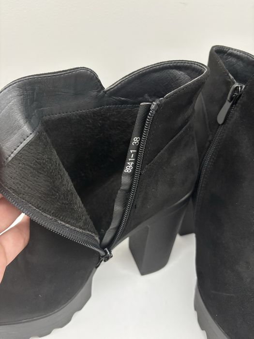 Боте на ток черни