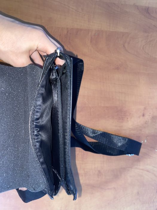 Барсетка новая, черная