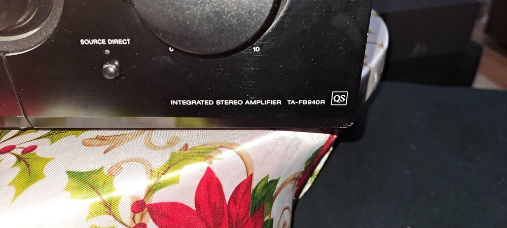 Продавам усилвател и тунер Sony