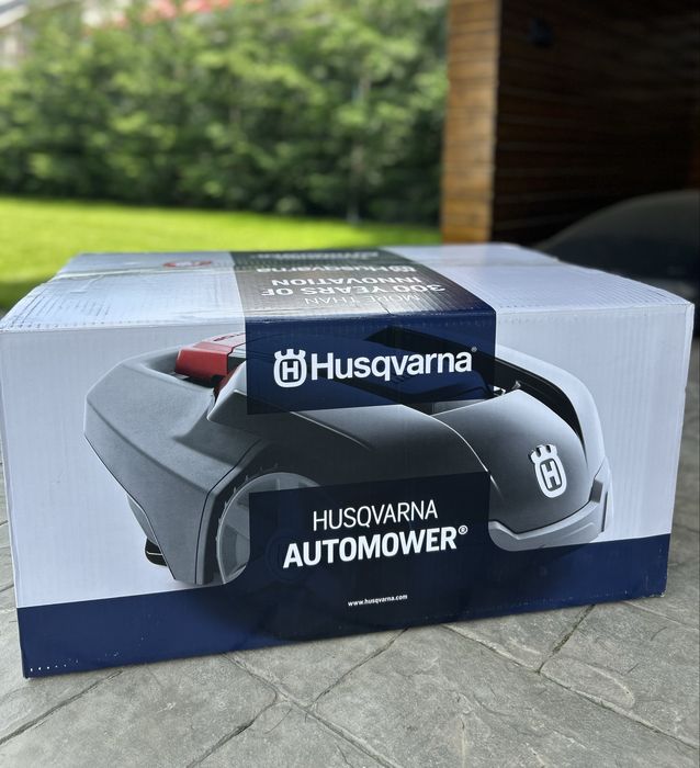 Robot de tuns iarba Husqvarna nou - cu factură eMag