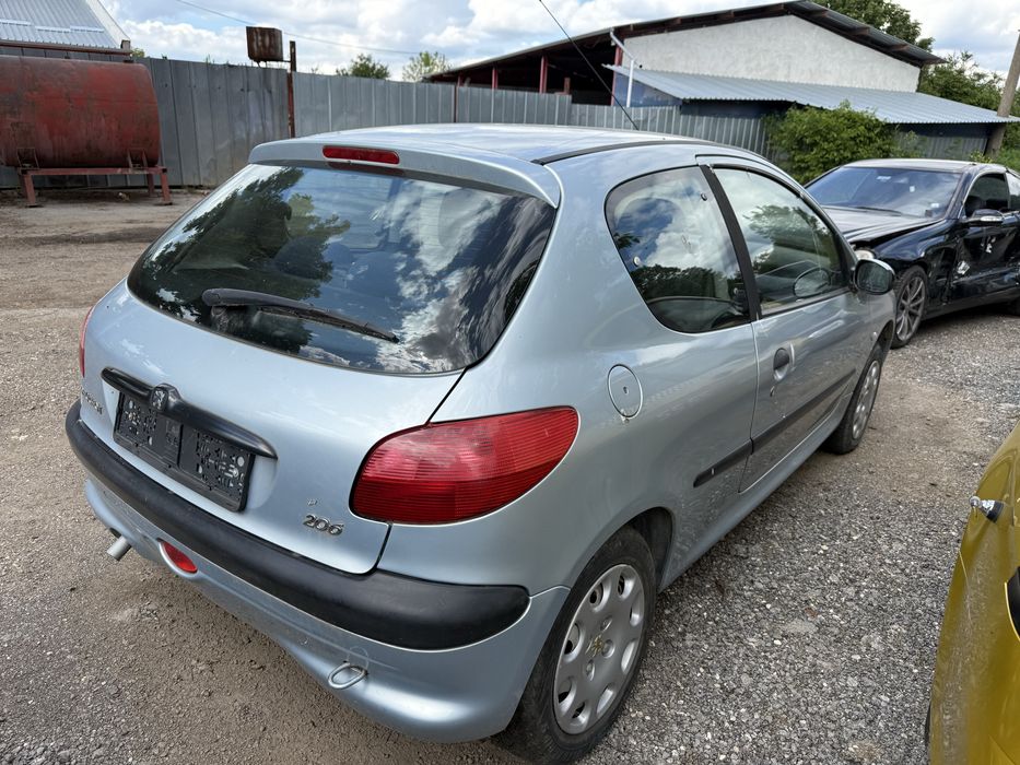 Пежо 206 1.1 на части