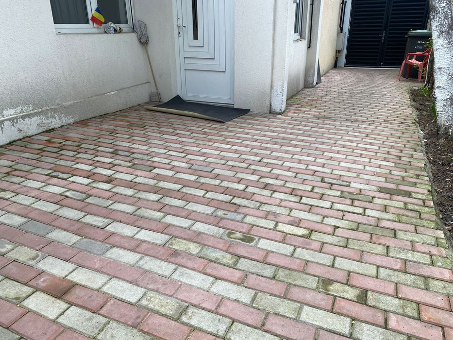 Inchiriere casa si curte pentru firme