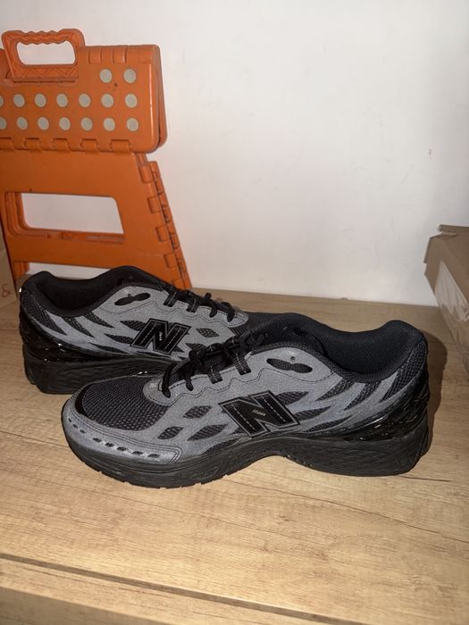 Papuci New Balance Model 1906W Trainers
