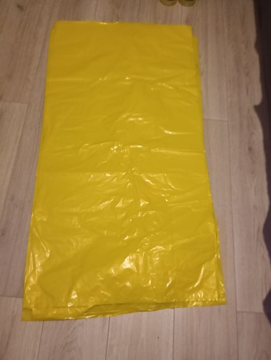 90 saci menajeri mari galbeni pentru pubelă gunoi.