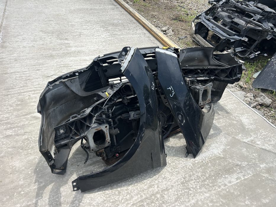 Bara fata .faruri .trager .radiatoare .aripa ford focus 3 2011