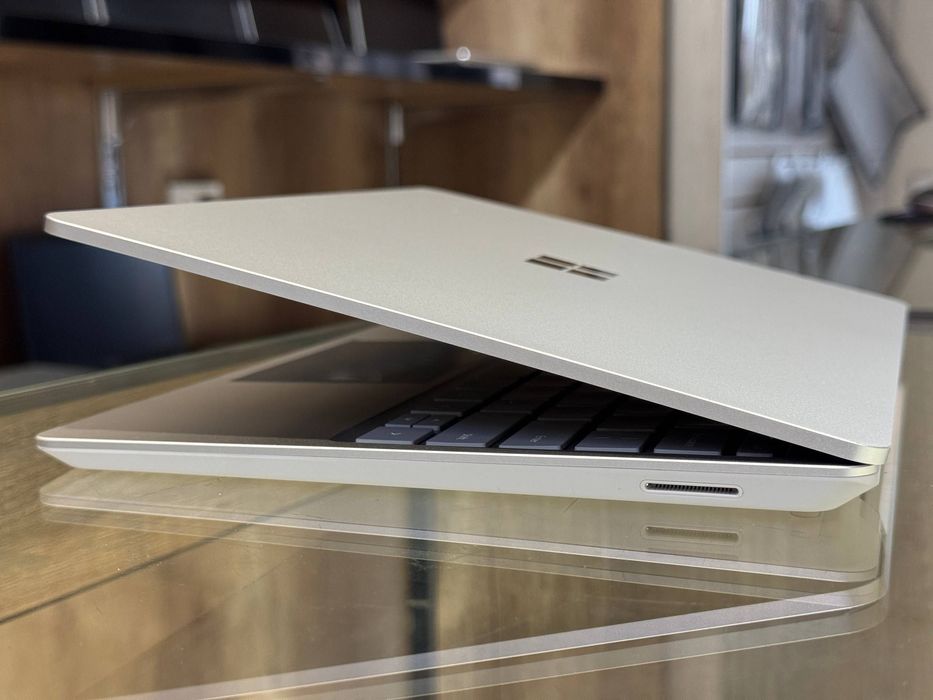 Microsoft Surface Laptop GO 2 | 16Gb/256G