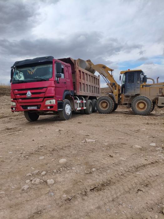 Услуга самосвалов . звоните любой момент