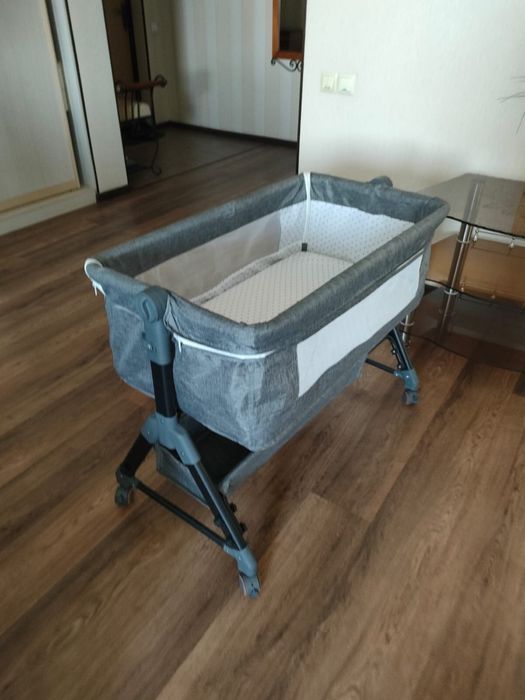 Продам манеж детский
