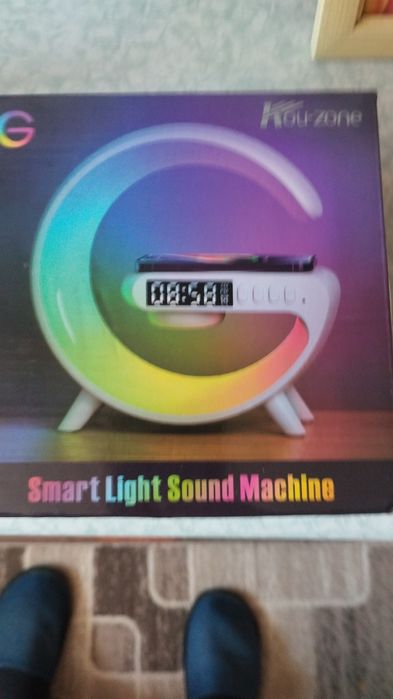 Блютуз колонка .