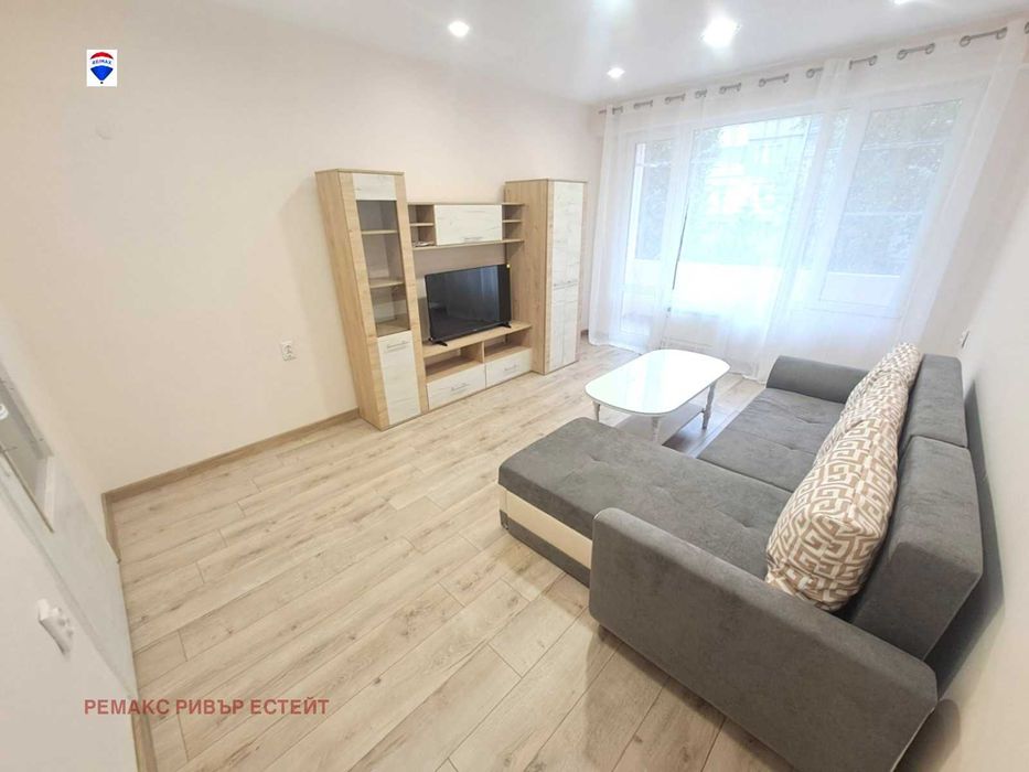 Дава се под наем Двустаен апартамент в Русе, Здравец - 64 кв.м за 408 € - Снимка #5