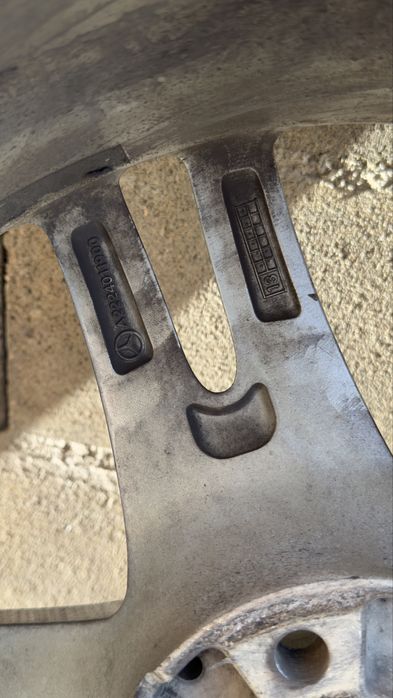 Джанти с нови зимни гуми за мерцедес ес класа 5х112 18 Mercedes 5x112