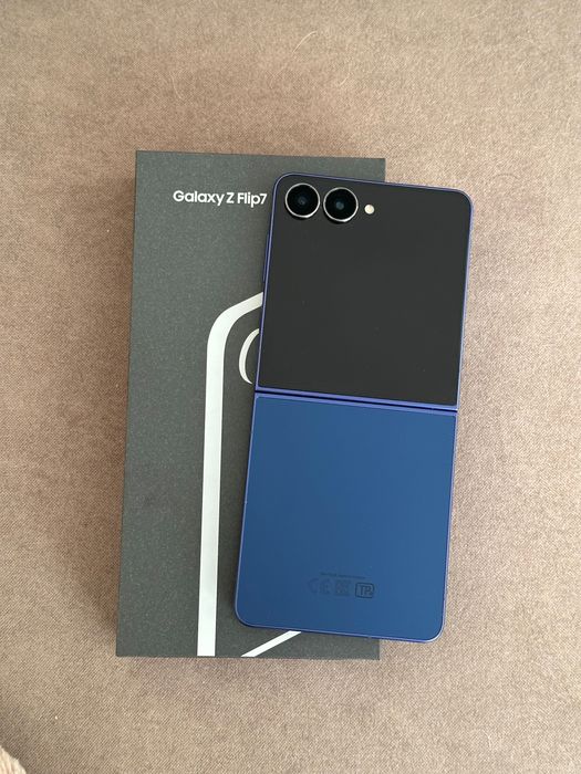 Samsung Galaxy Z Flip 7