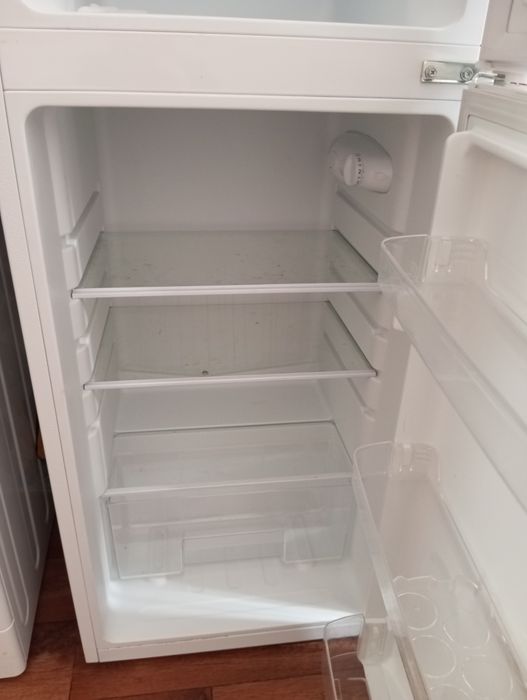 Холодильник Leagbros