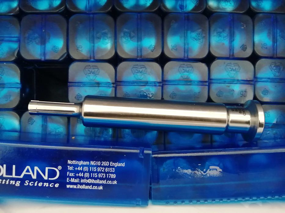 комплект поансони  ДЕТЕЛИНА