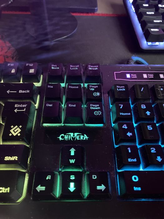 Продам игровую клавиатуру