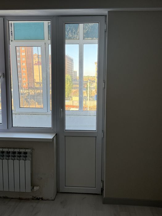 Продам пластивовые окна и двери