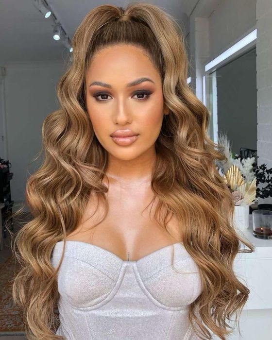 Опашка с кичур за поставяне медено русо