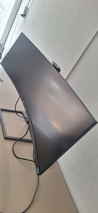Monitor Philips 499P9H 49" SuperWide Dual QHD USB-C Webcam KVM
