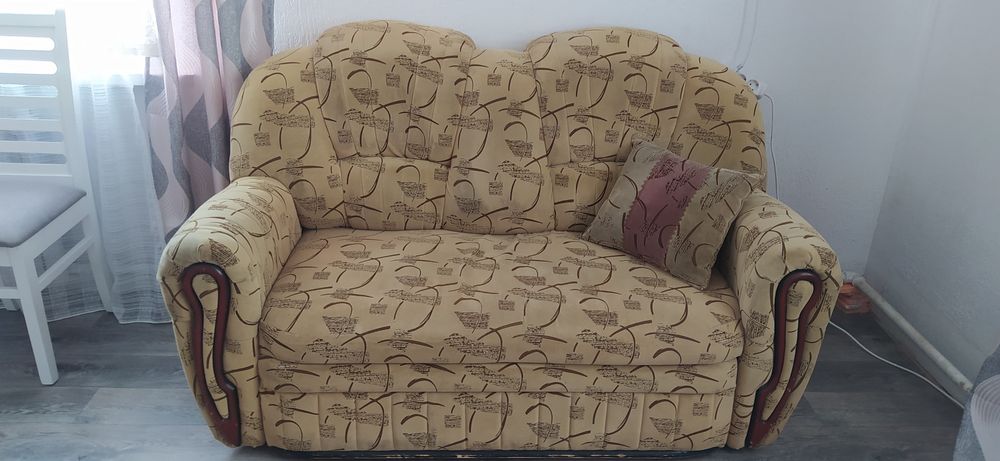 Продам диваны и кресло