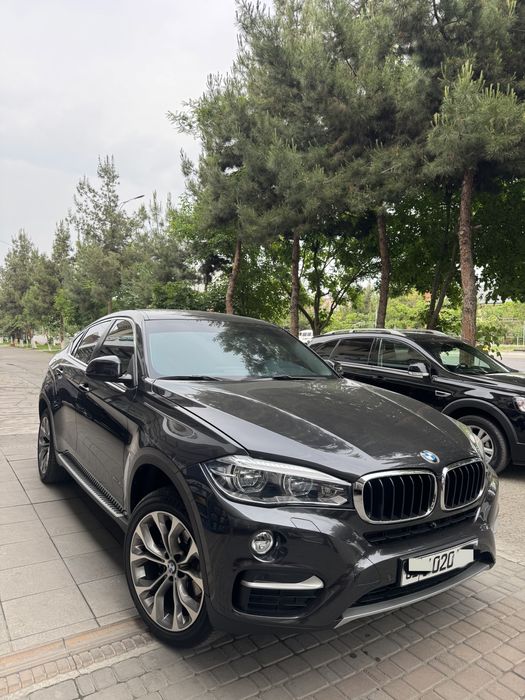 Zoʻr xolatda saqlangan BMW X6