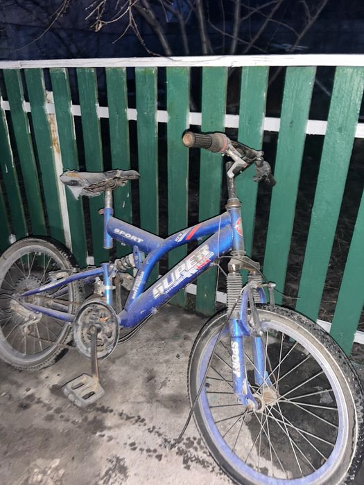 Велосипед синий красивый