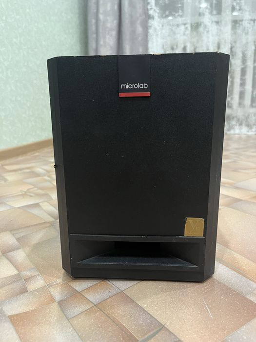 Продам сабвуфер марки Microlab