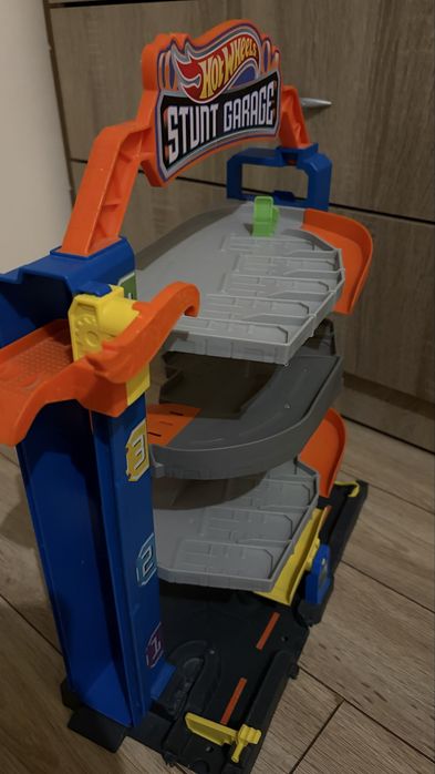 2 писти Hot Wheels