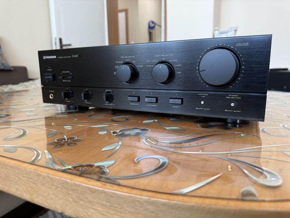 Pioneer A-445 Като нов