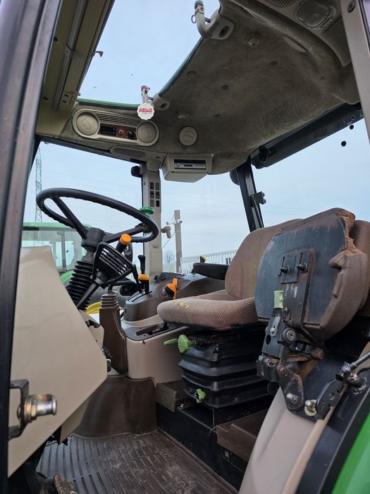 Tractor john deere 5820