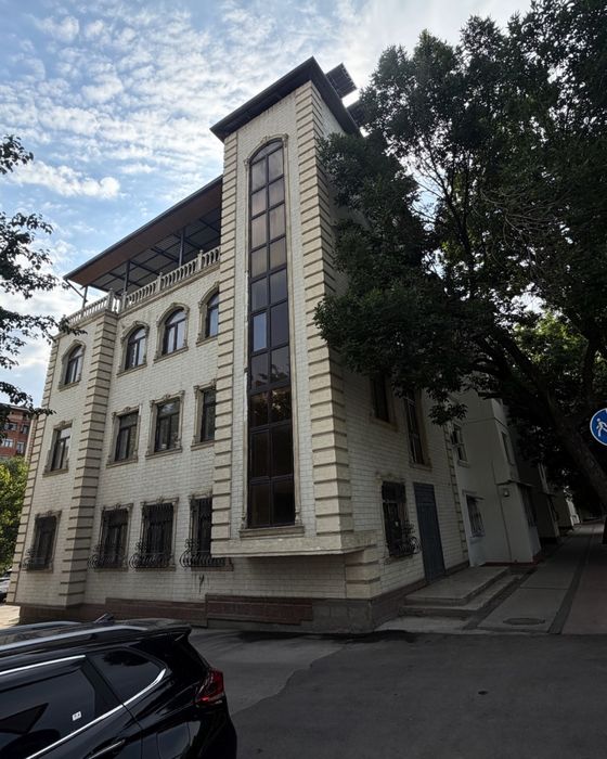 Первая линия Эко базар 4 этажа здание