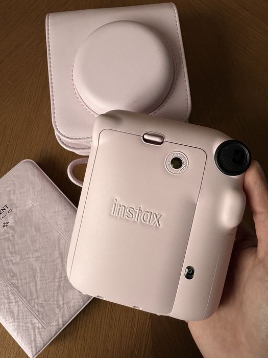 Fujifilm Instax Mini 12 (розовый)