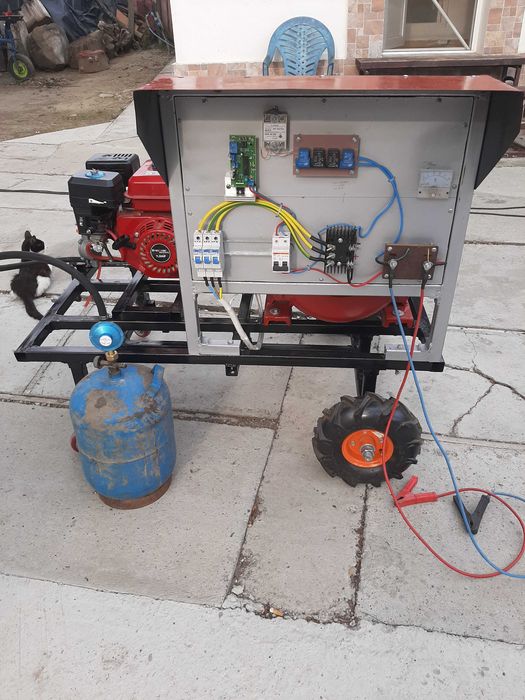 Generator motorizat ,benzina+ GPL încărcare acumulatori sisteme 24-48V ...