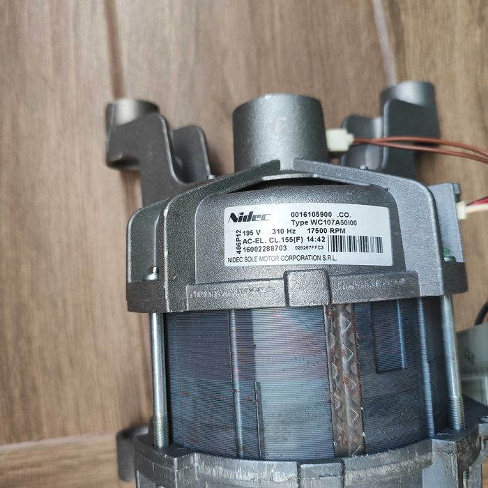 Двигател за пералня Indesit