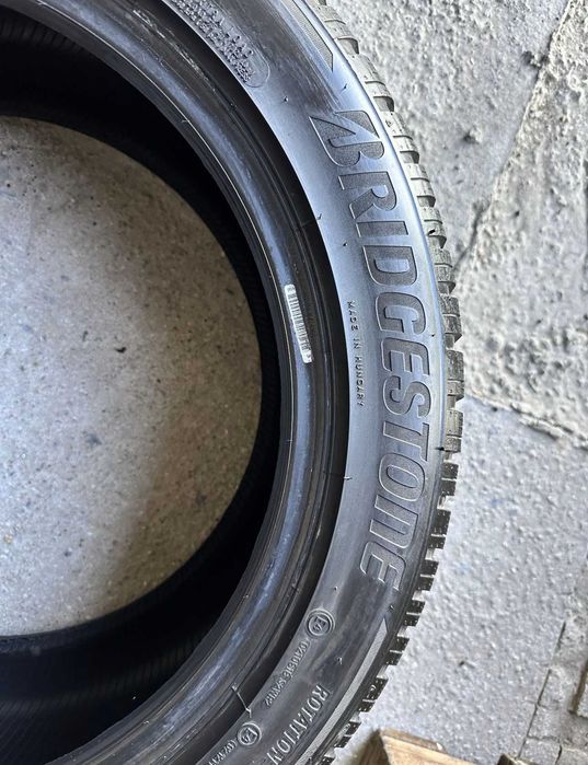 255/45 R18 Bridgestone Blizzak LM005 DOT 2023