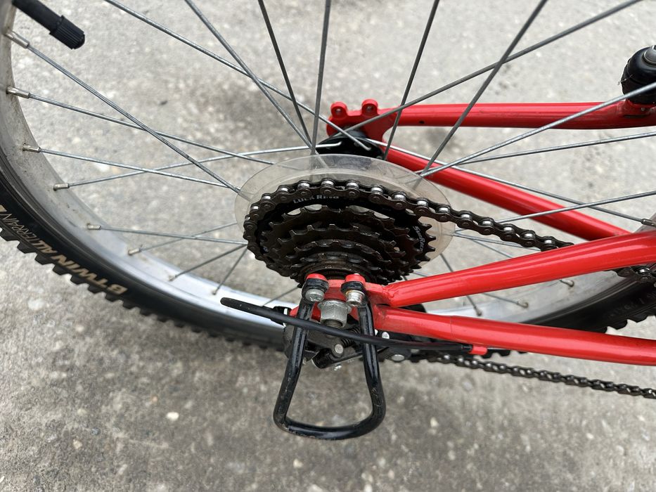 Bicicletă copii 20” B'Twin Racing Boy 320 – ideal 6-9 ani