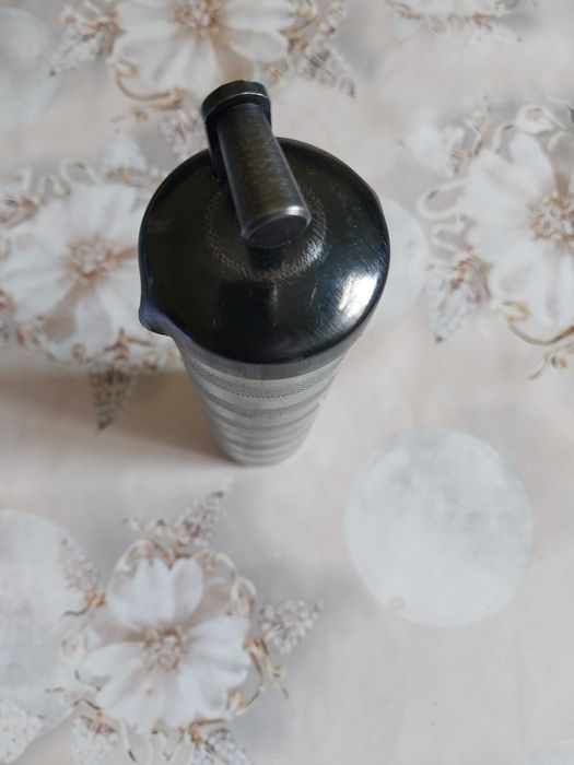 Продам кофемолку ручную