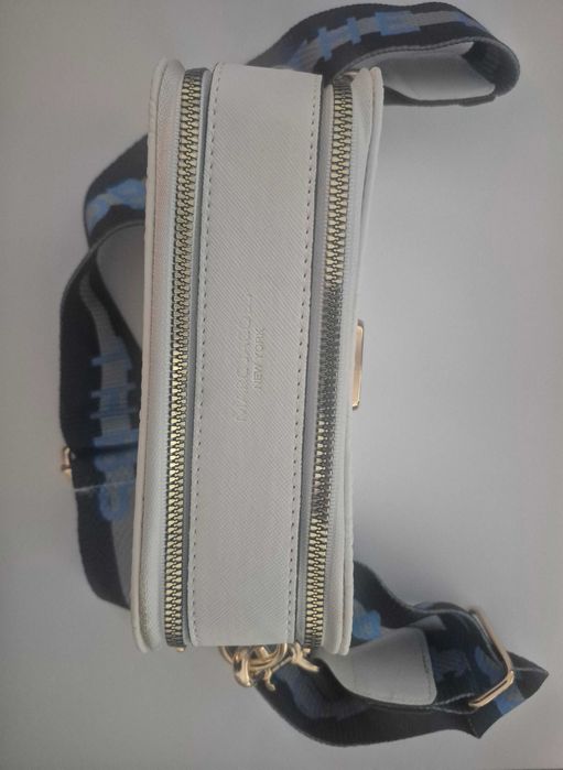 Малка бяла дамска чанта Marc Jacobs