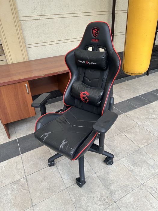 Игровое кресло MSI ю