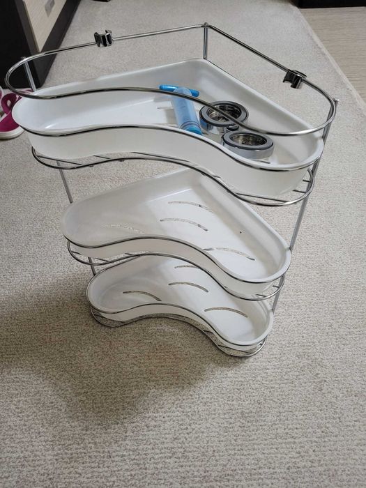 Vand etajera baie- colt, eleganta si utila