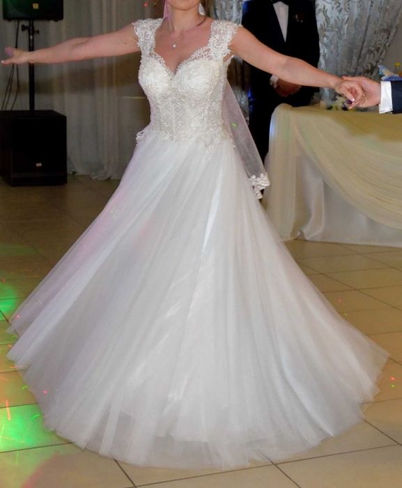Vand rochie de mireasa