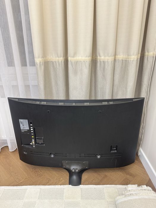 продаю телевизор Самсунг