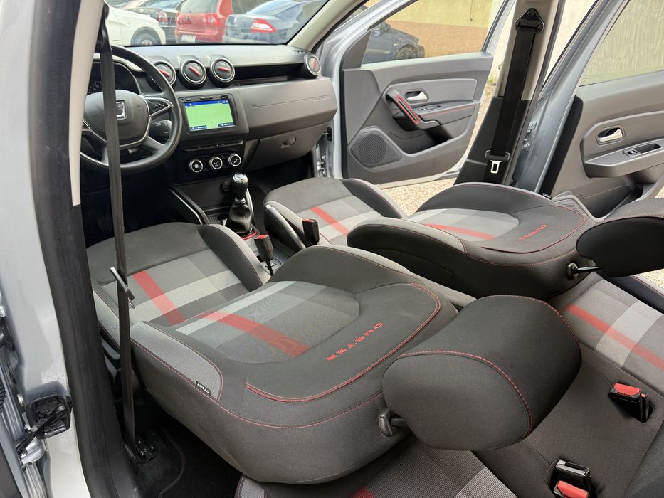 Dacia Duster 1.3 benzina 150 CP climatronic navi jenti