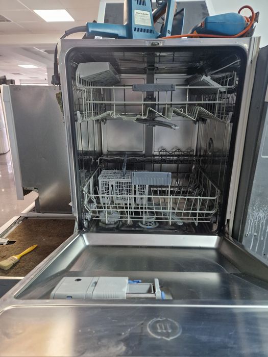 Съдомиялна за вграждане Siemens A+++ 14 комплекта