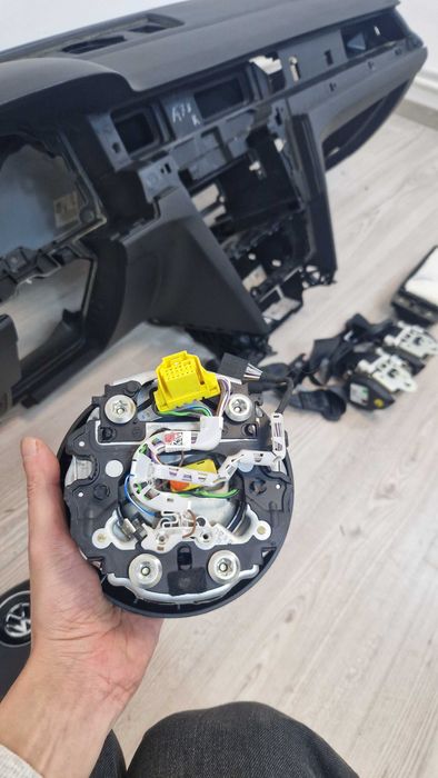 Kit airbag volan pasager plansa bord 2 centuri Passat B8